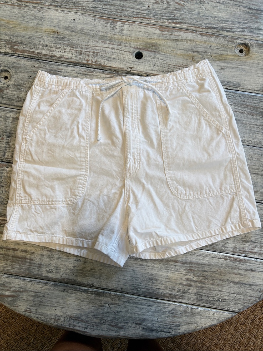 Weekender travel clothing company 100% cotton white shorts